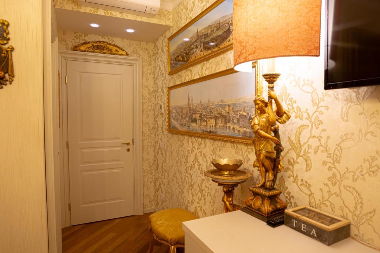 Giardini Dell'Arena Relais Hotel เวโรนา ภายนอก รูปภาพ