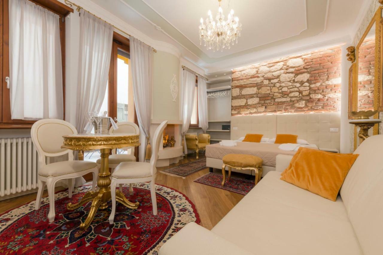 Giardini Dell'Arena Relais Hotel เวโรนา ภายนอก รูปภาพ