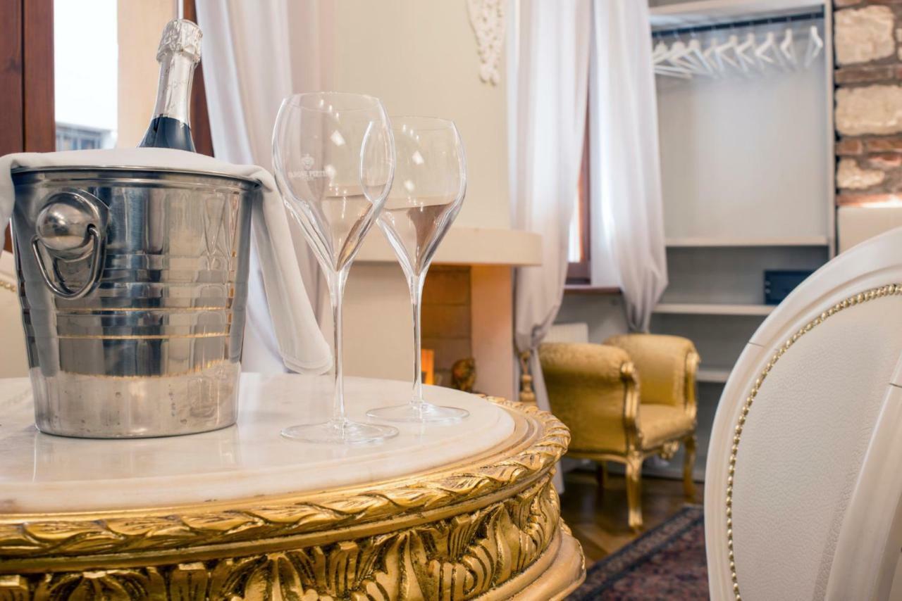 Giardini Dell'Arena Relais Hotel เวโรนา ภายนอก รูปภาพ